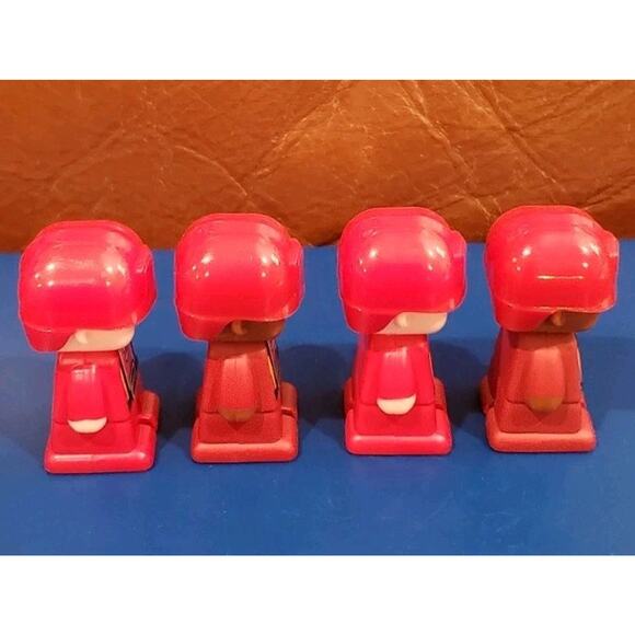 2 Inch Magformers Fire Rescue Fireman Firefighter Replacement Action Figures Set - Picture 4 of 8